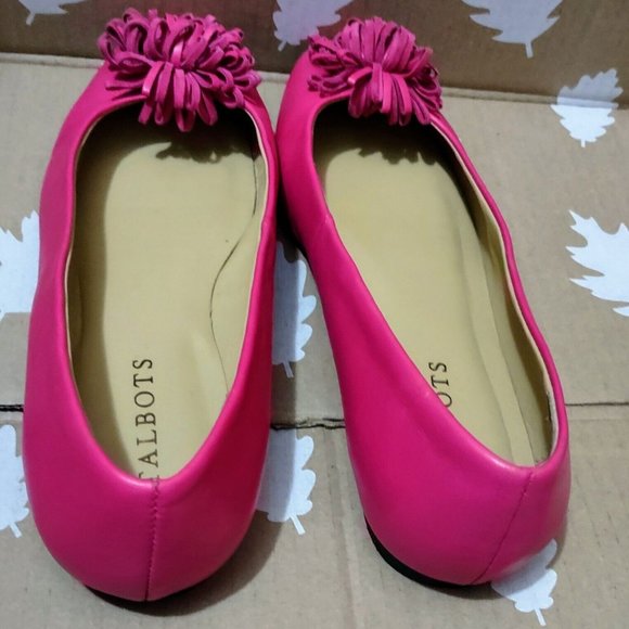 Talbots Pom Pom Ballet Flats "Stella" Leather Slip On Sz 7 ~ EUC - Picture 6 of 10
